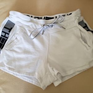 TOMMY HILFIGER JOGGER SHORTS